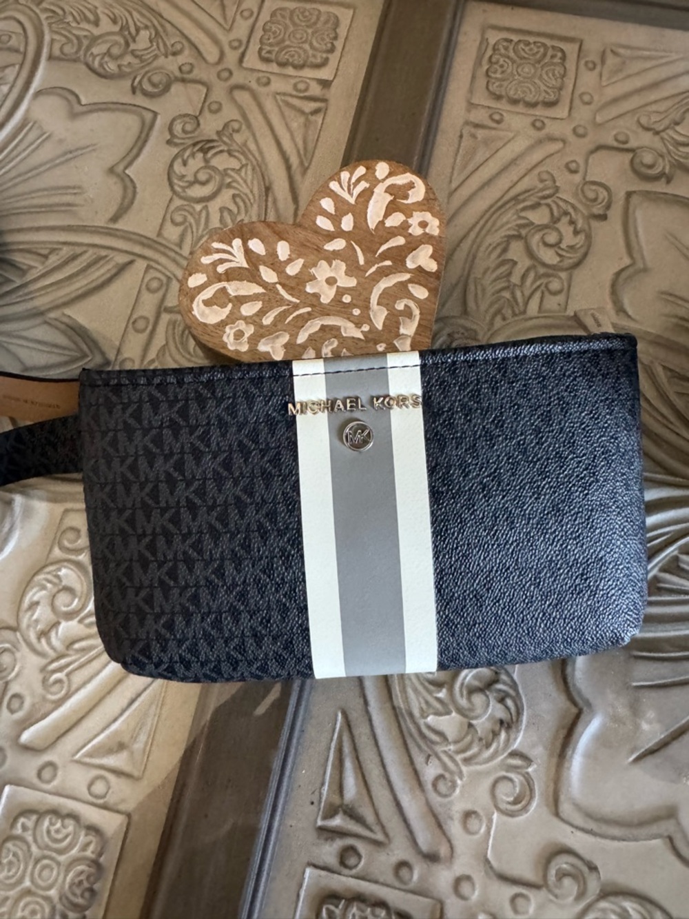 Michael Kors Black Canvas Wristlet White /Gray Stripe Bonitas Nails included 😊